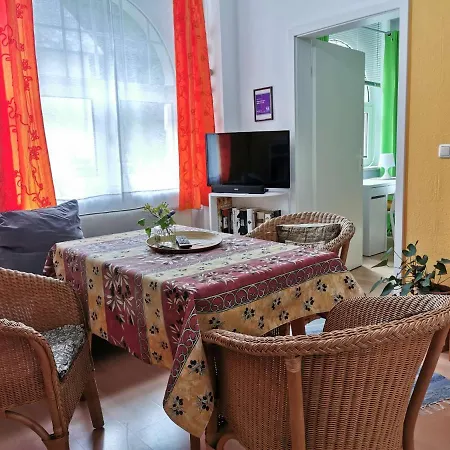 Ferienwohnung In Idyllischer Lage *